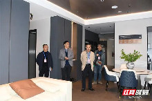 湖南家装厨卫焕新活动样板间复核 引领行业规范发展(图2) 湖南省室内装饰协会深入张家界开展家装厨卫 “焕新” 家装样板间复核工作